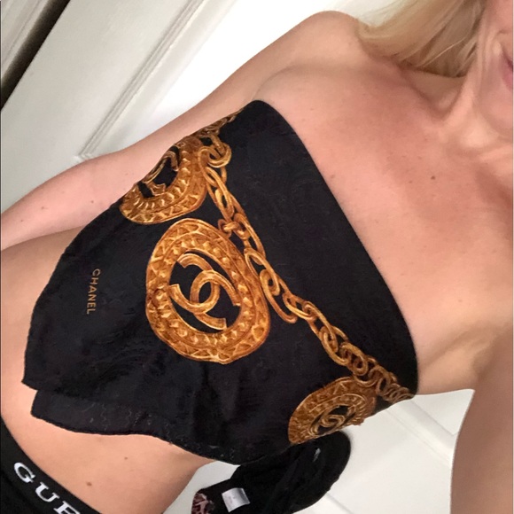 Authentic Chanel vintage scarf - Picture 4 of 11